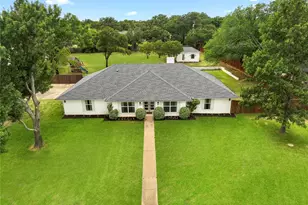 180 Trailing Oaks Dr, Double Oak, TX 75077 - Photo 1