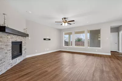 9205 Lamar Street, Rowlett, TX 75089 - Photo 9