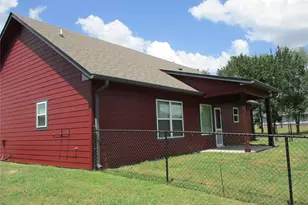 148 Mill St, Emory, TX 75440 - Photo 3