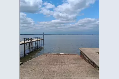 111 Holiday Drive, Gun Barrel City, TX 75156 - Photo 11