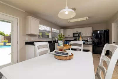 5916 Wisdom Creek Drive, Dallas, TX 75249 - Photo 13