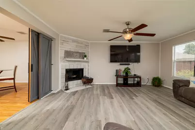5916 Wisdom Creek Drive, Dallas, TX 75249 - Photo 9