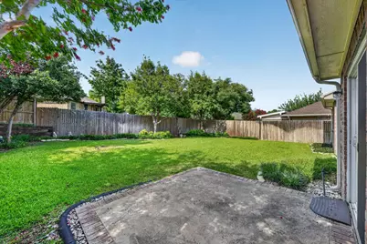 808 Silverbrook Drive, Saginaw, TX 76179 - Photo 25