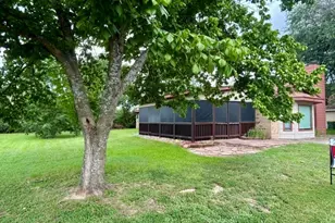 710 Cherry Dr, Groesbeck, TX 76642 - Photo 23