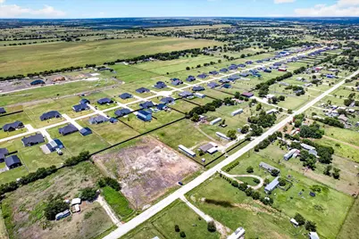 8572 Houston Road, Krum, TX 76266 - Photo 7