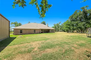 101 Sandlin Ct, Springtown, TX 76082 - Photo 33