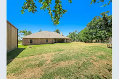 101 Sandlin Court, Springtown, TX 76082 - Photo 35
