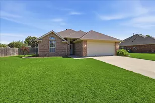 206 Mourning Dove Ln, Krum, TX 76249 - Photo 3