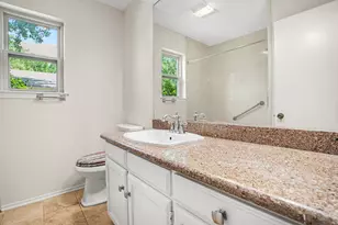 2721 Lucas Dr, Arlington, TX 76015 - Photo 15