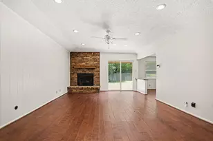 2721 Lucas Dr, Arlington, TX 76015 - Photo 9