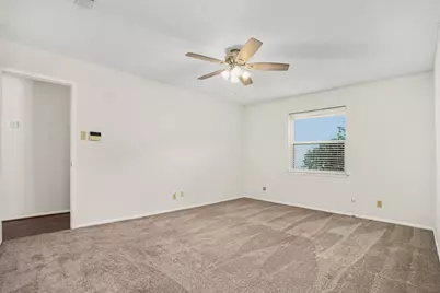 2721 Lucas Drive, Arlington, TX 76015 - Photo 11