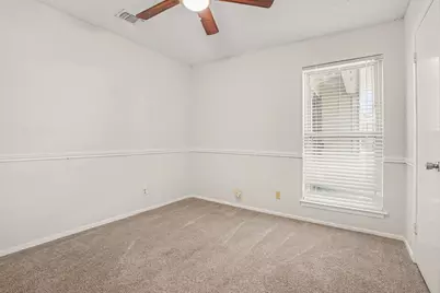 2721 Lucas Drive, Arlington, TX 76015 - Photo 17