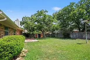 2721 Lucas Dr, Arlington, TX 76015 - Photo 21