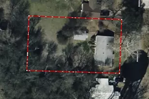610 S Magnolia Ave, Pottsboro, TX 75076 - Photo 1