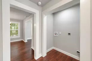 706 E 1st Ave, Corsicana, TX 75110 - Photo 23