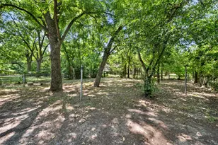 706 E 1st Ave, Corsicana, TX 75110 - Photo 31
