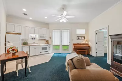 6407 Meadowcrest Lane, Flower Mound, TX 75022 - Photo 13