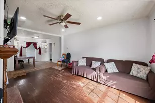 205 Fannin St, Hutchins, TX 75141 - Photo 3