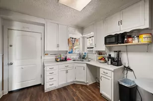 205 Fannin St, Hutchins, TX 75141 - Photo 11