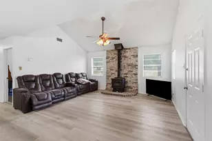 112 Spanish Trail, Weatherford, TX 76088 - Photo 3
