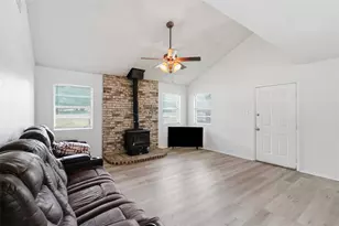 112 Spanish Trail, Weatherford, TX 76088 - Photo 3