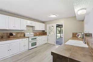 112 Spanish Trail, Weatherford, TX 76088 - Photo 9