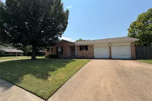 811 Acton Ave, Duncanville, TX 75137 - Photo 1