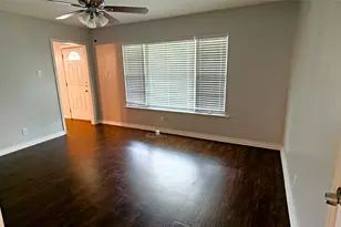 4800 Sabelle Ln, Haltom City, TX 76117 - Photo 7