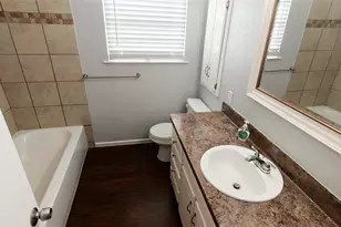 4800 Sabelle Ln, Haltom City, TX 76117 - Photo 11