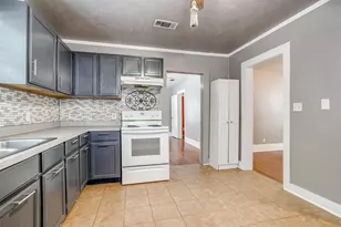 410 W Baylor St, Weatherford, TX 76086 - Photo 9