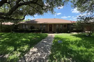 104 Charles St, DeSoto, TX 75115 - Photo 1