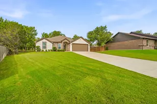 5018 San Marcos Dr, Granbury, TX 76048 - Photo 3