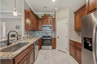 5018 San Marcos Drive, Granbury, TX 76048 - Photo 11