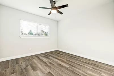 437 Peninsula Drive, Lakewood Village, TX 75068 - Photo 15