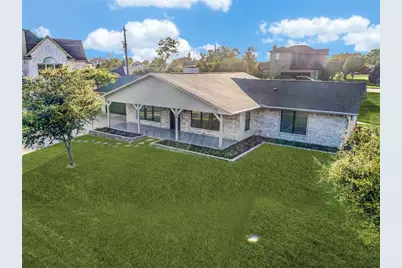 437 Peninsula Drive, Lakewood Village, TX 75068 - Photo 23