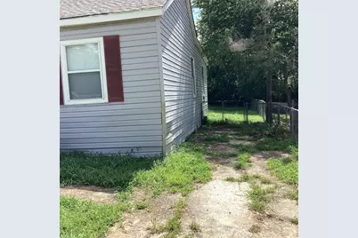 1506 S Travis Street, Denison, TX 75021 - Photo 3