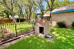 416 Jones St, Hamilton, TX 76531 - Photo 5