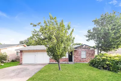 2029 Willow Lane, Plano, TX 75074 - Photo 1