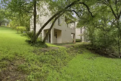1111 Pebble Creek Road, Fort Worth, TX 76107 - Photo 35