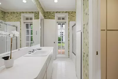 1111 Pebble Creek Road, Fort Worth, TX 76107 - Photo 29