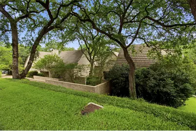 1111 Pebble Creek Road, Fort Worth, TX 76107 - Photo 3
