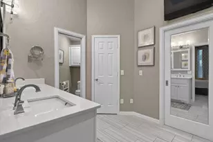 4003 Rive Ln, Addison, TX 75001 - Photo 17