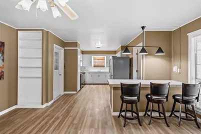 303 Avenue E, Moody, TX 76557 - Photo 5