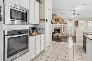 8013 Elk Mountain Trail, McKinney, TX 75070 - Photo 11