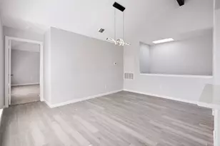 1618 San Francisco St, Carrollton, TX 75007 - Photo 15