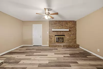 133A Lori Drive, Mineral Wells, TX 76067 - Photo 5