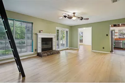 8420 Creekbluff Drive, Dallas, TX 75249 - Photo 5