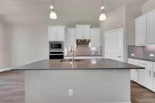 802 Grove Park Ln, Midlothian, TX 76065 - Photo 5