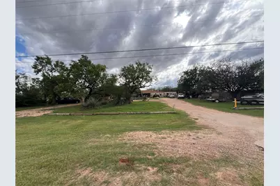 [Address not provided], Tye, TX 79563 - Photo 3