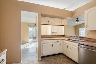 6600 Brookhaven Ct, Fort Worth, TX 76133 - Photo 9